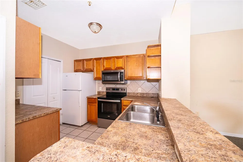 6141 METROWEST BOULEVARD #305 Orlando, FL 32835