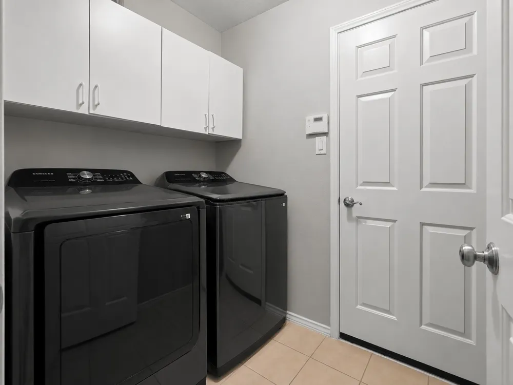 3809 S Peachtree Road Balch Springs, TX 75180