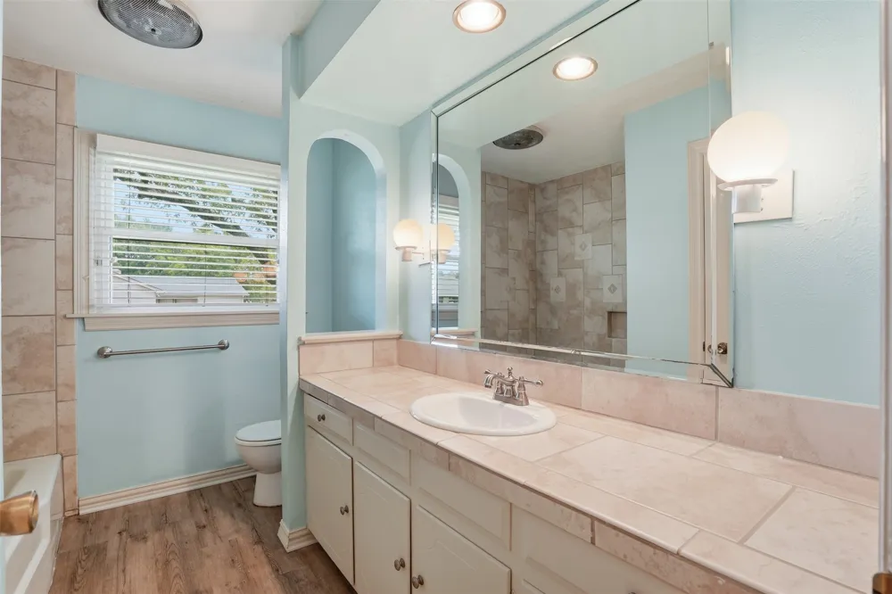 4328 Winding Way Benbrook, TX 76126