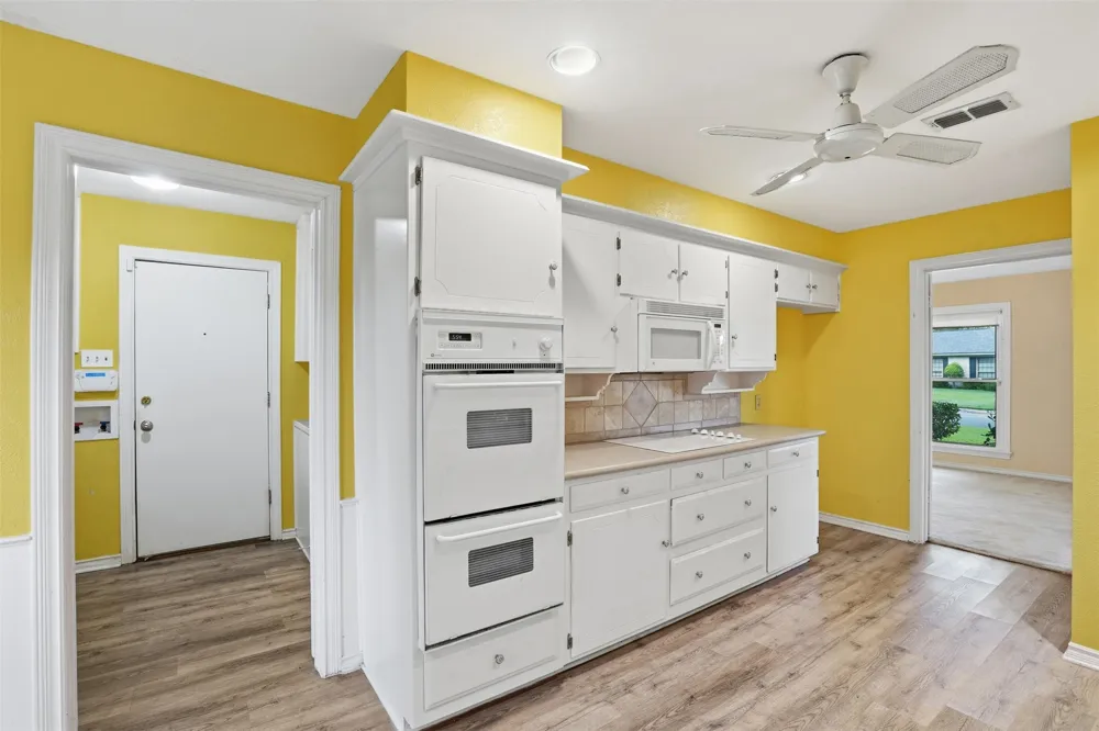 4328 Winding Way Benbrook, TX 76126