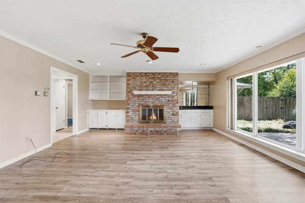 4328 Winding Way Benbrook, TX 76126