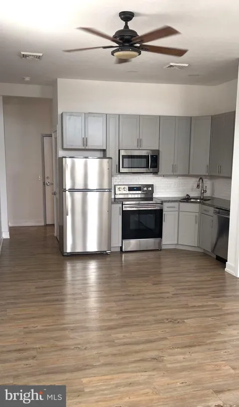 221 W MAIN STREET #UNIT 6