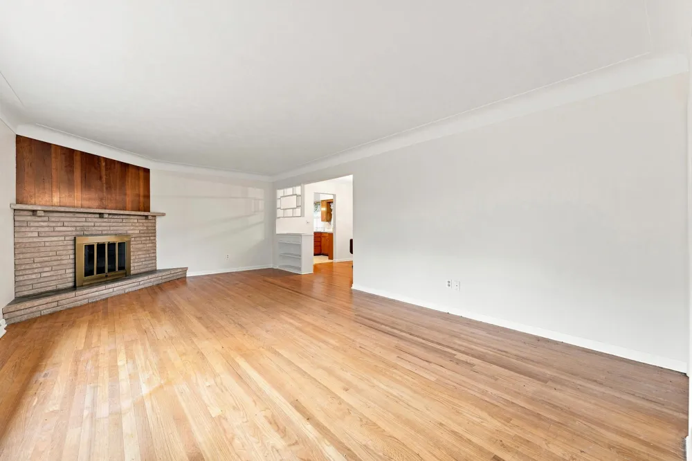 4342 Old Colony Road Kalamazoo, MI 49008