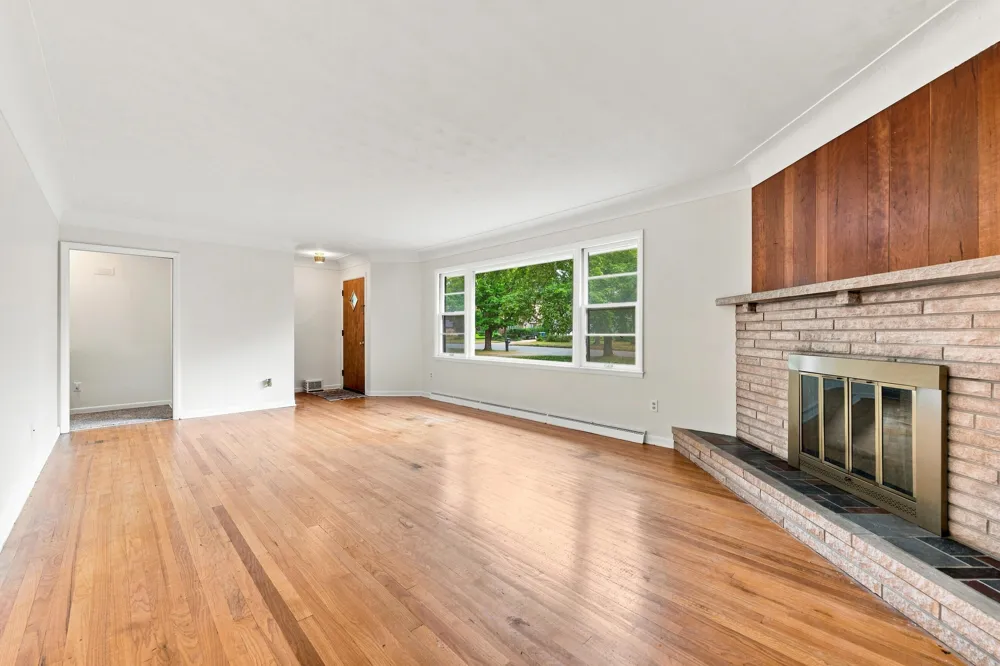 4342 Old Colony Road Kalamazoo, MI 49008