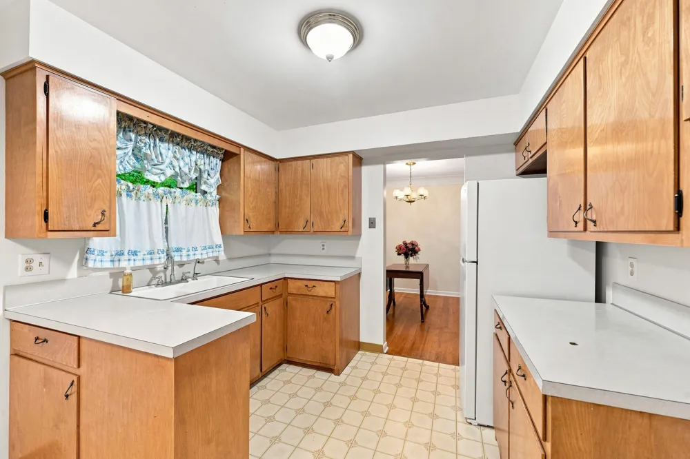 4342 Old Colony Road Kalamazoo, MI 49008