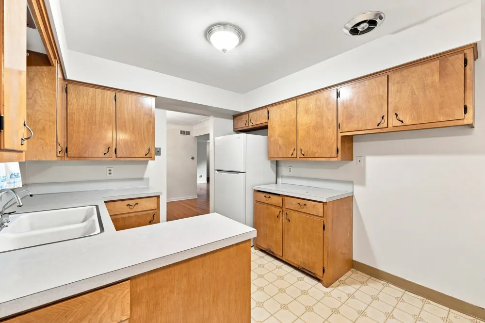4342 Old Colony Road Kalamazoo, MI 49008