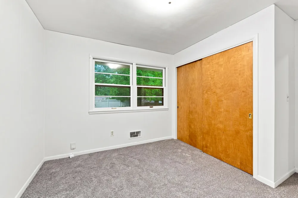 4342 Old Colony Road Kalamazoo, MI 49008