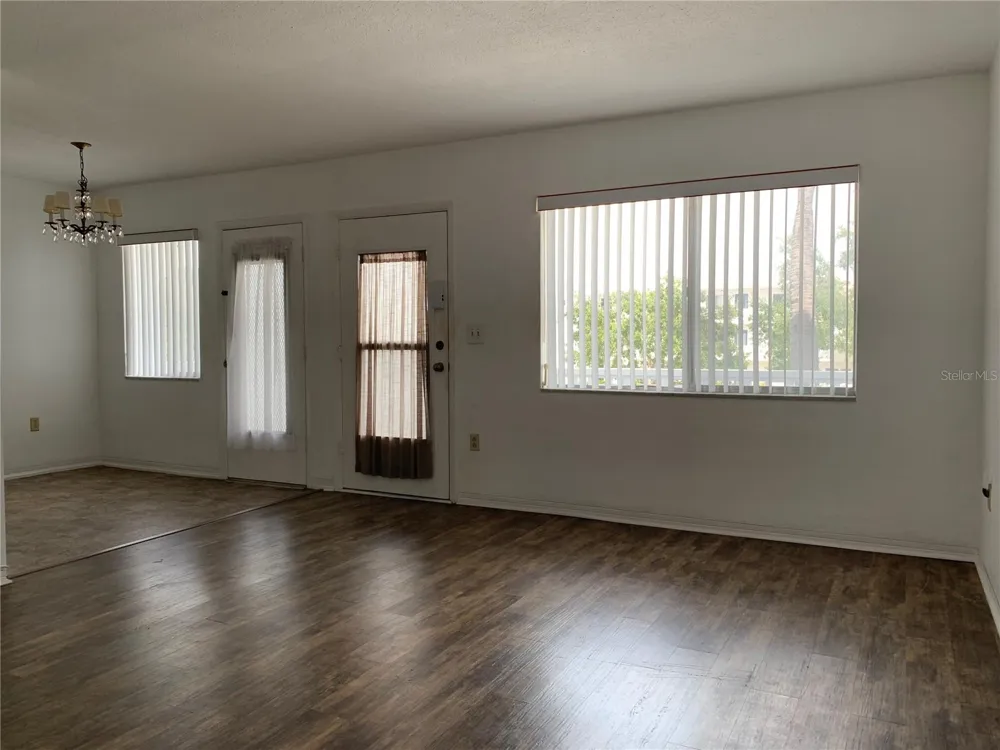 8126 112TH STREET #203 Seminole, FL 33772