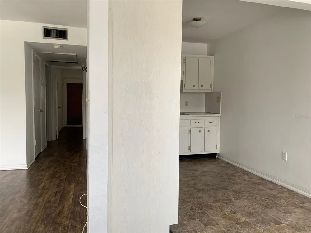8126 112TH STREET #203 Seminole, FL 33772