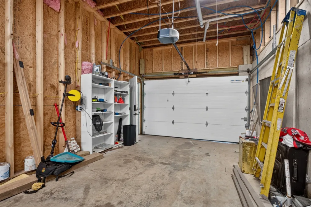 1025 Lakeside Dr Smithville, TN 37166