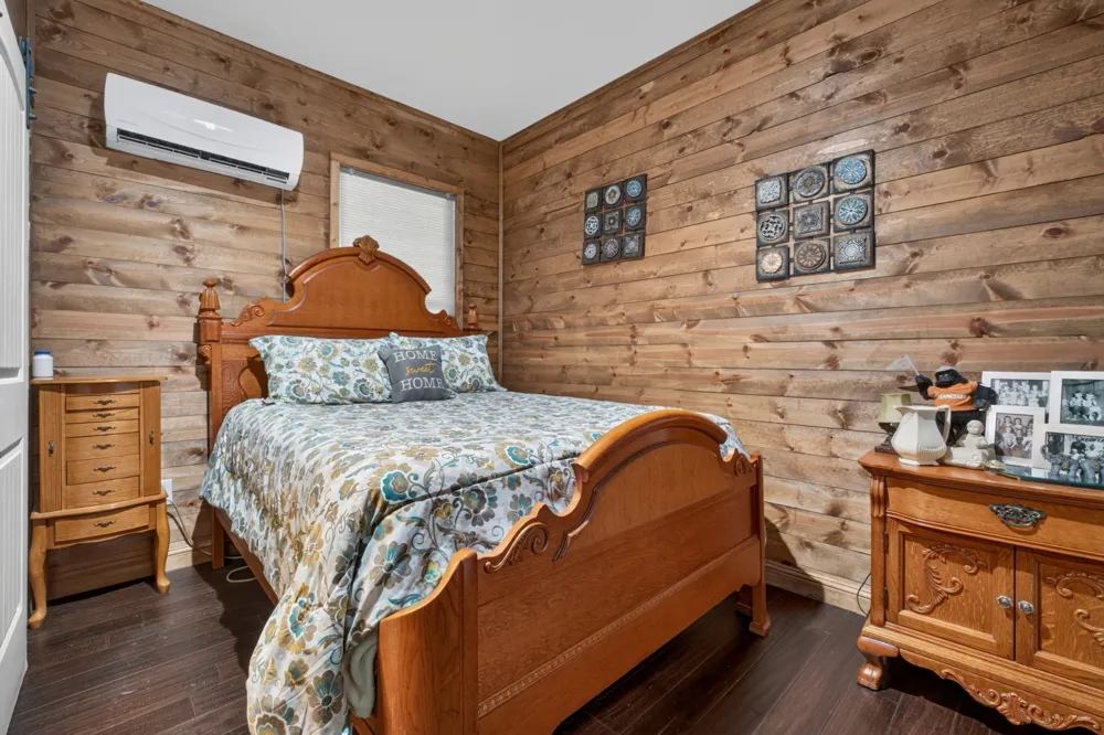 1025 Lakeside Dr Smithville, TN 37166