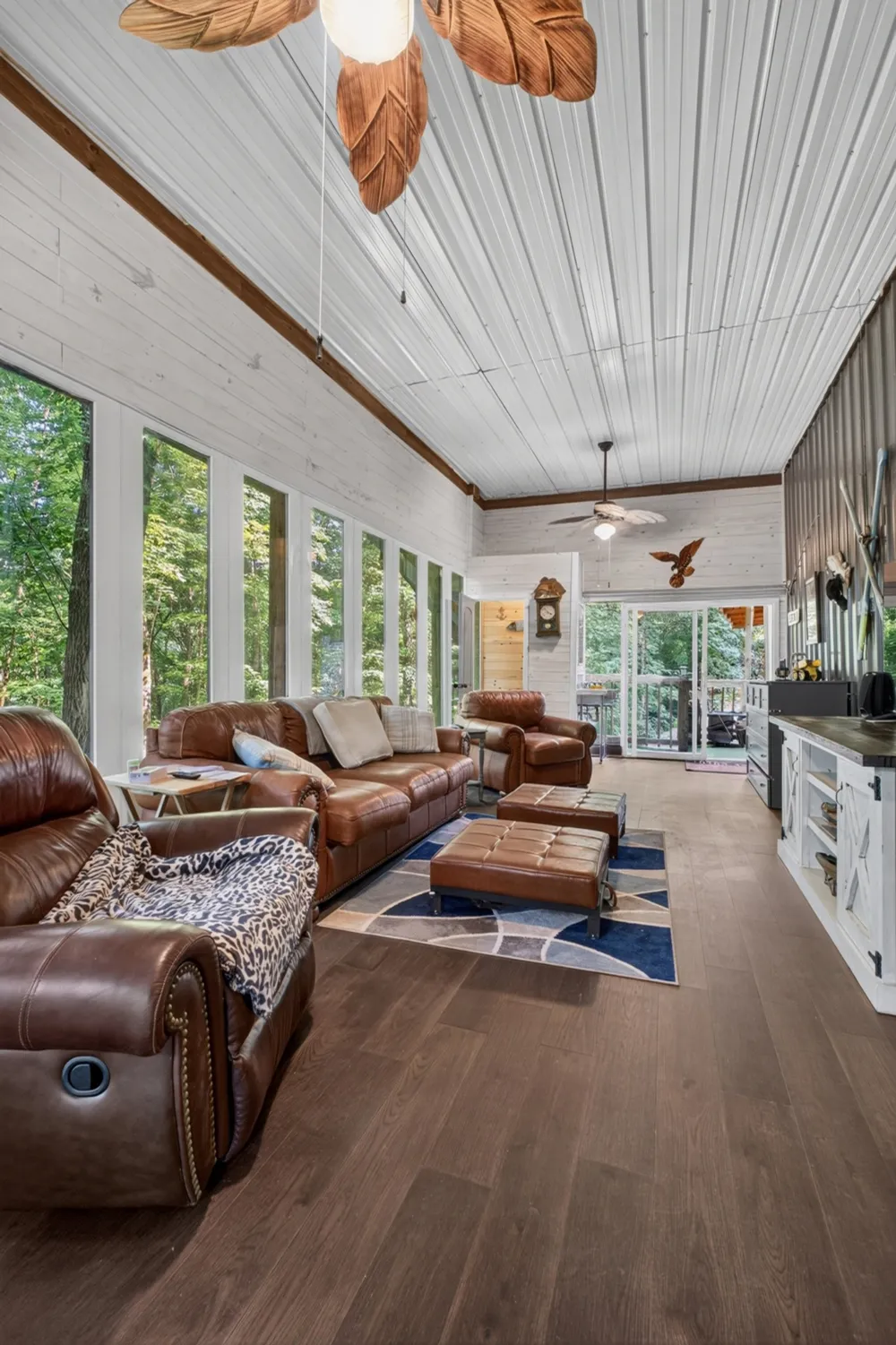 1025 Lakeside Dr Smithville, TN 37166