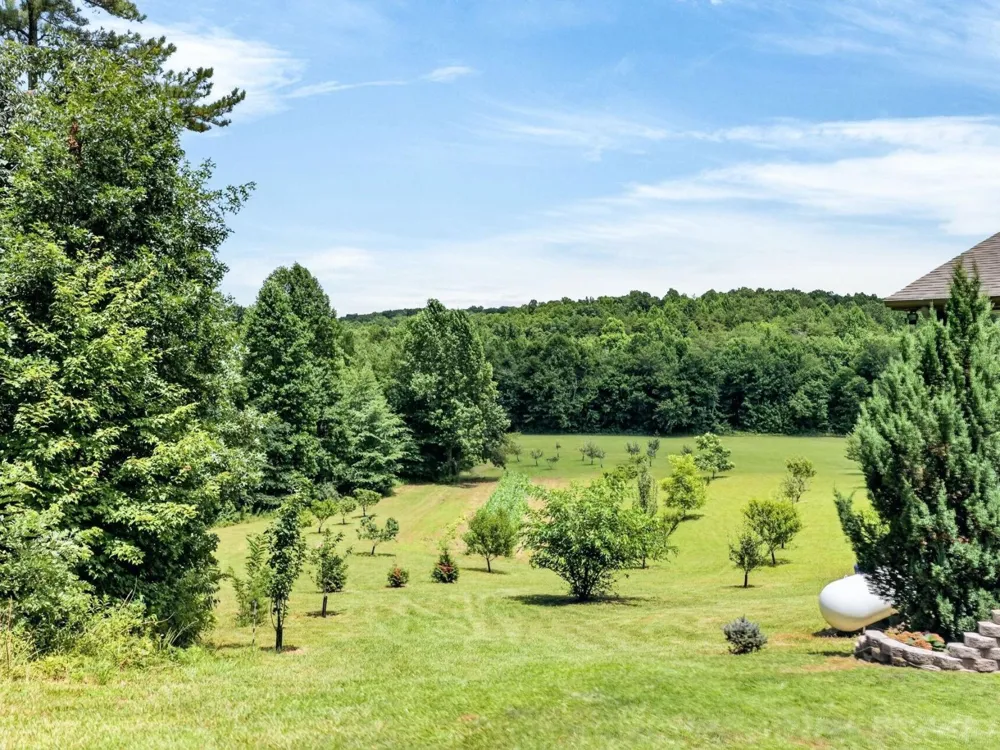 219 Zizka Dr Sparta, TN 38583