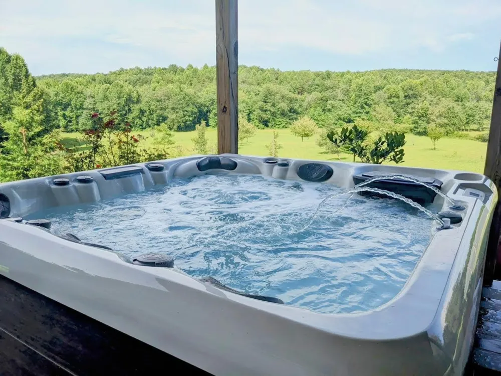 219 Zizka Dr Sparta, TN 38583