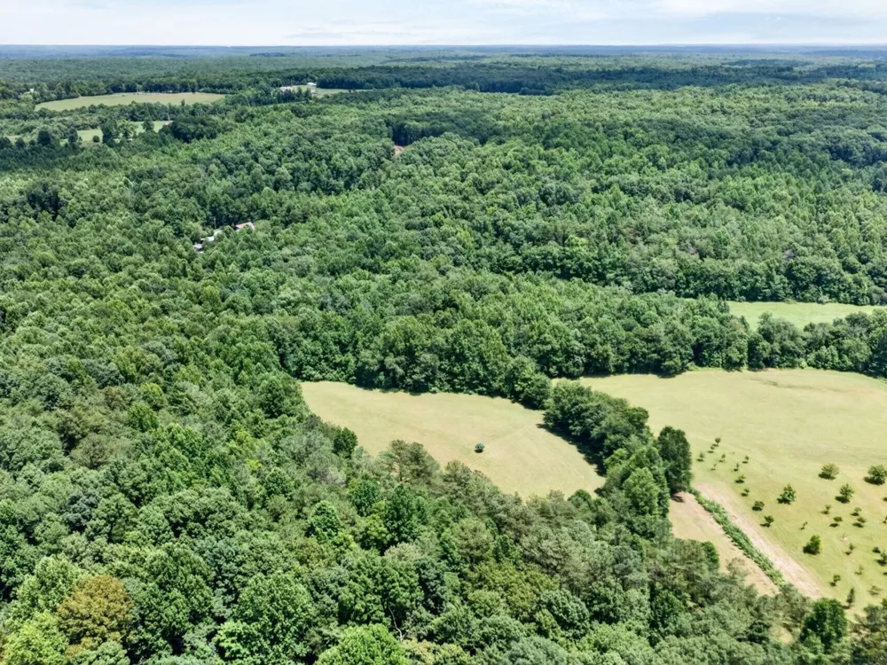 219 Zizka Dr Sparta, TN 38583