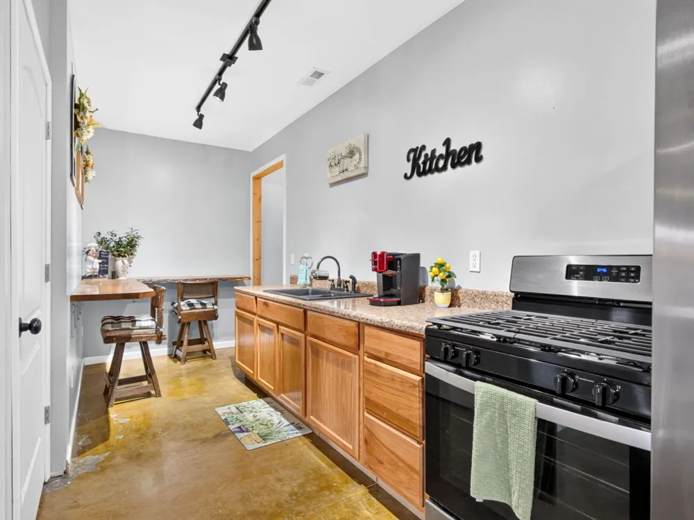 219 Zizka Dr Sparta, TN 38583