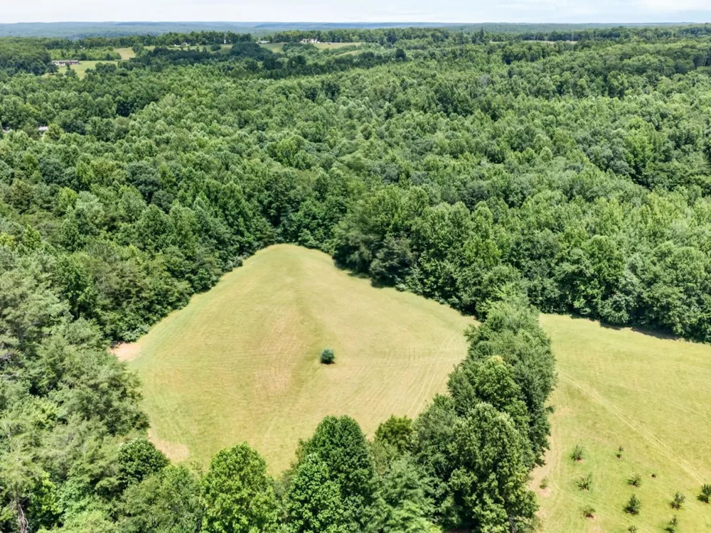 219 Zizka Dr Sparta, TN 38583