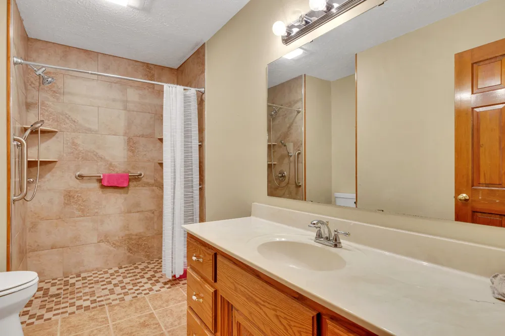 60 Lawson Ln Russellville, KY 42276