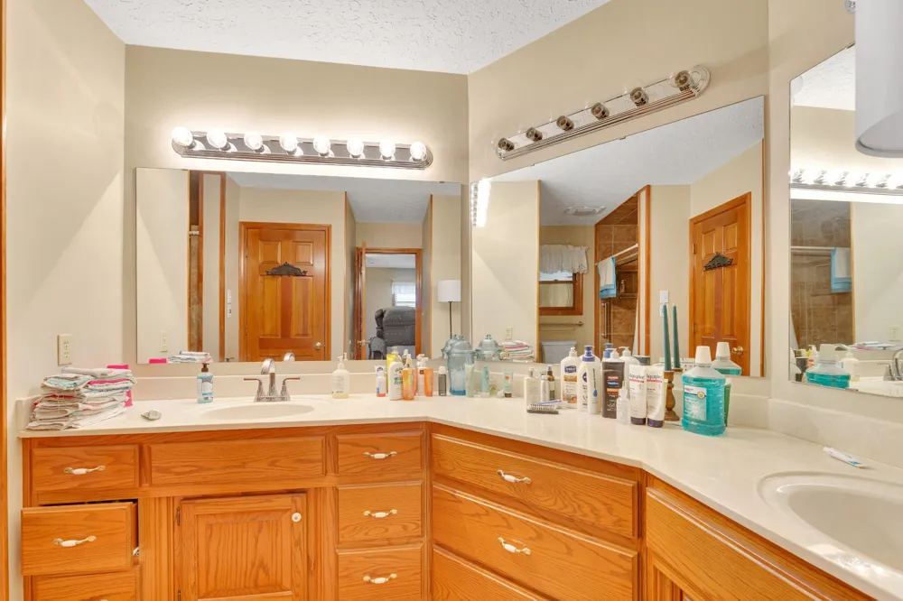 60 Lawson Ln Russellville, KY 42276