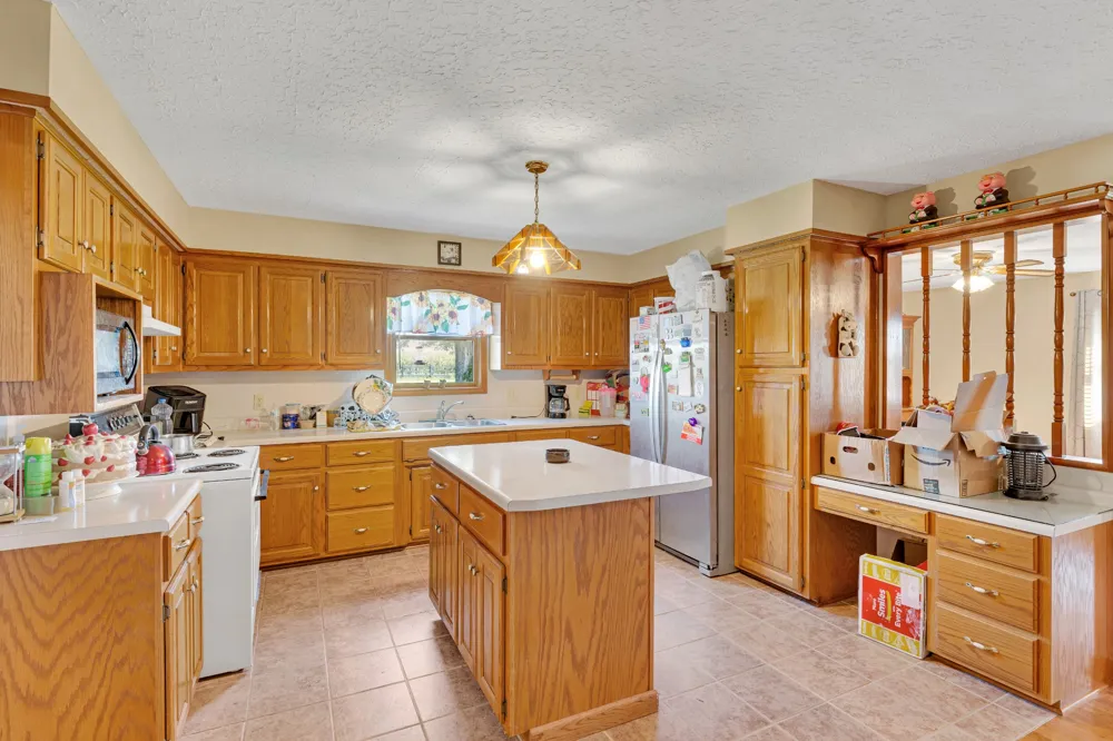 60 Lawson Ln Russellville, KY 42276