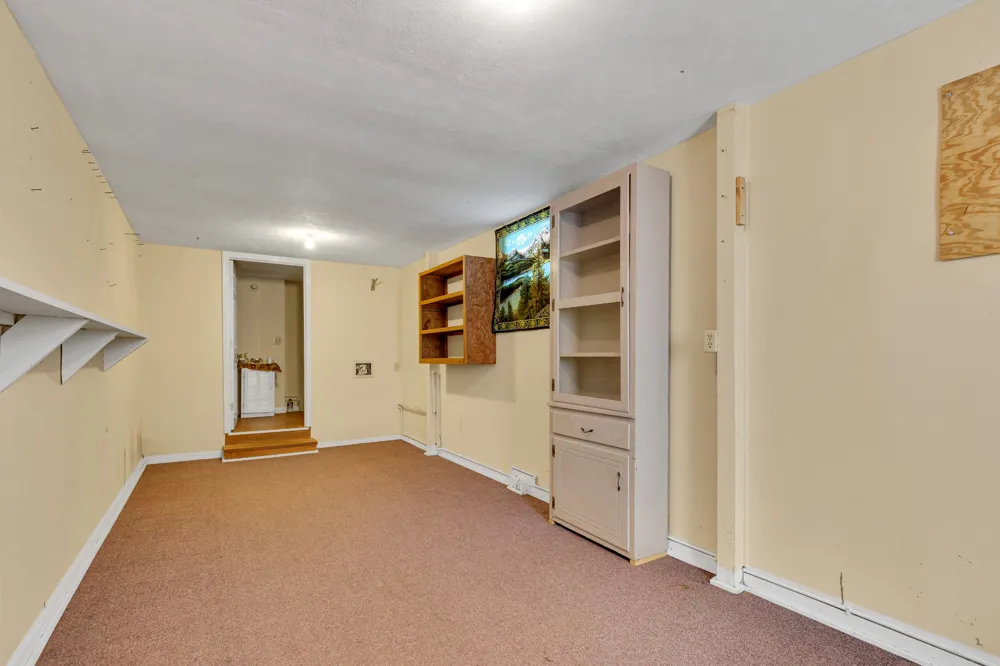 60 Lawson Ln Russellville, KY 42276