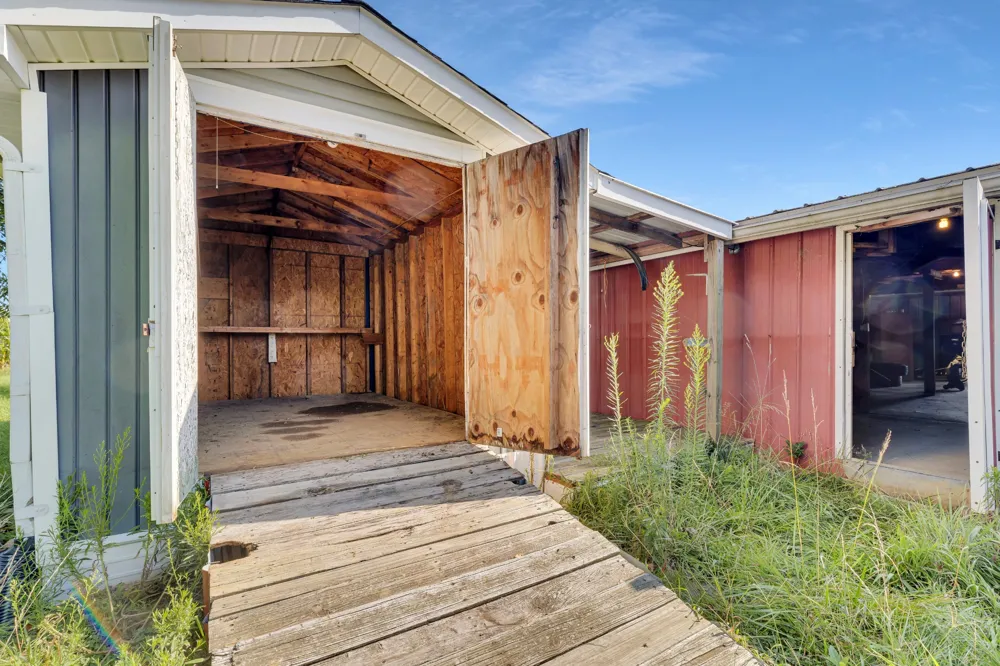 60 Lawson Ln Russellville, KY 42276