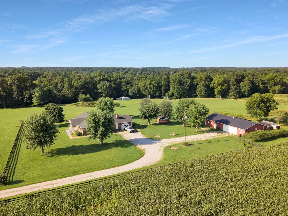 60 Lawson Ln Russellville, KY 42276