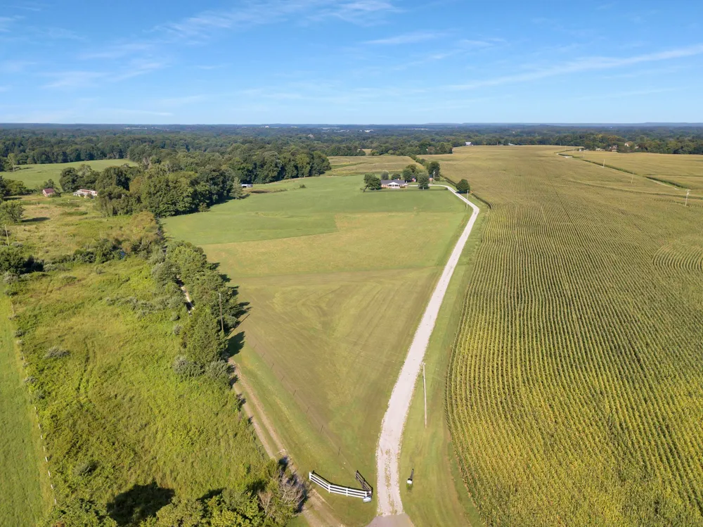 60 Lawson Ln Russellville, KY 42276
