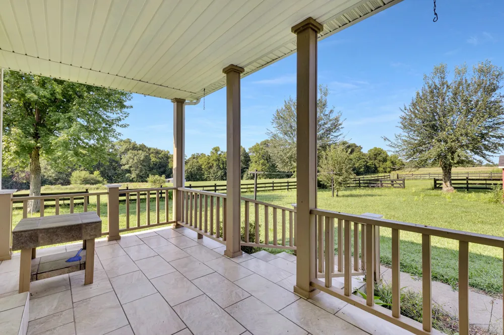 60 Lawson Ln Russellville, KY 42276
