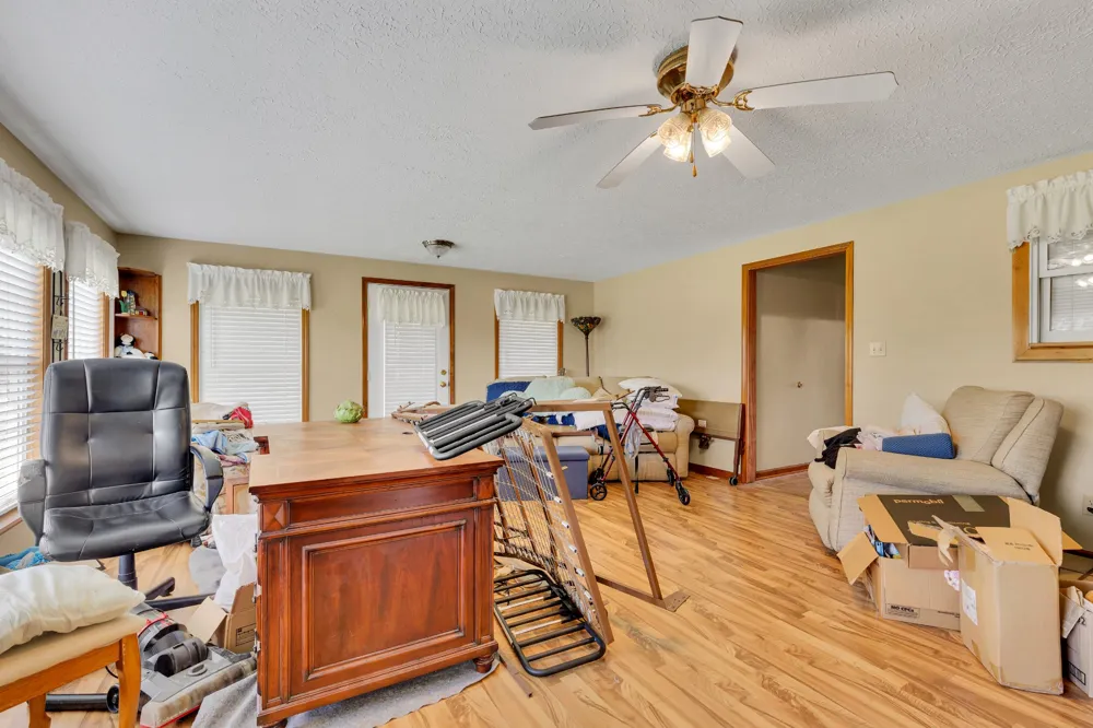 60 Lawson Ln Russellville, KY 42276