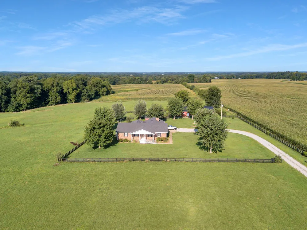 60 Lawson Ln Russellville, KY 42276