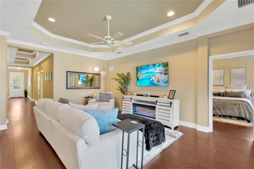 6420 SEASOUND DRIVE Apollo Beach, FL 33572