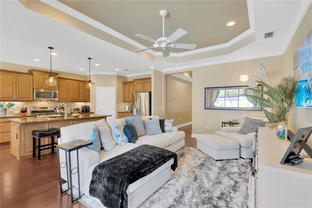 6420 SEASOUND DRIVE Apollo Beach, FL 33572