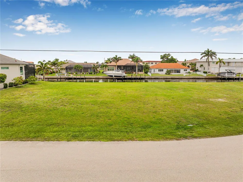 5 TROPICANA DRIVE Punta Gorda, FL 33950