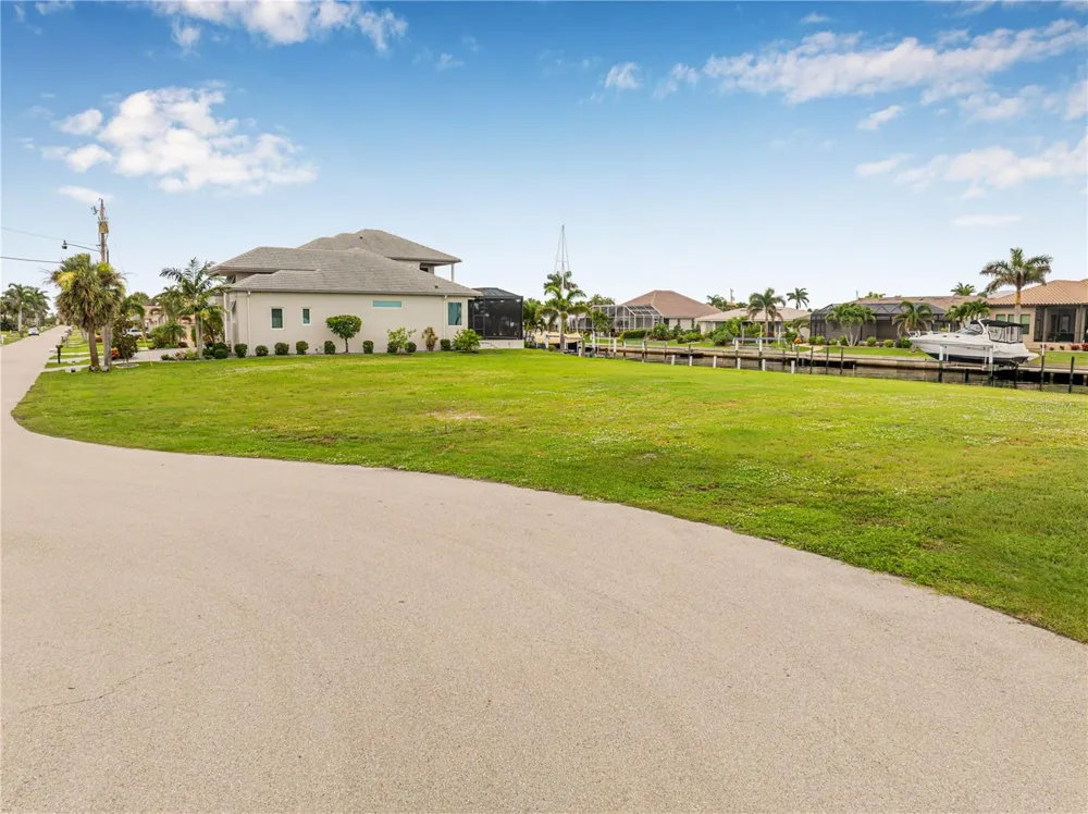 5 TROPICANA DRIVE Punta Gorda, FL 33950