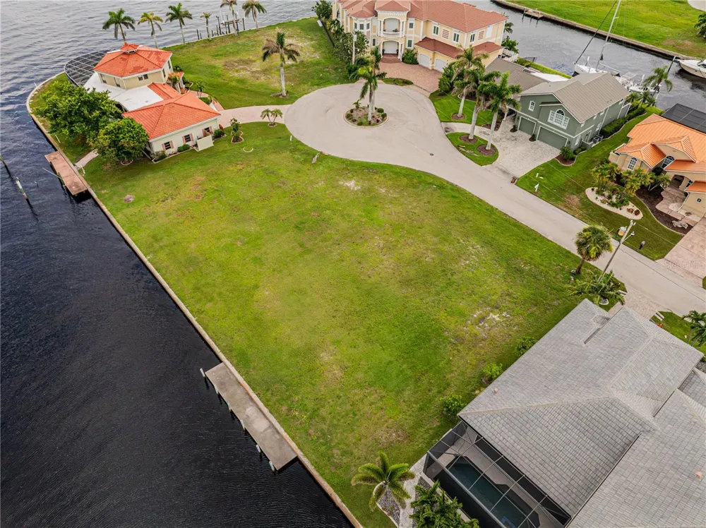 5 TROPICANA DRIVE Punta Gorda, FL 33950