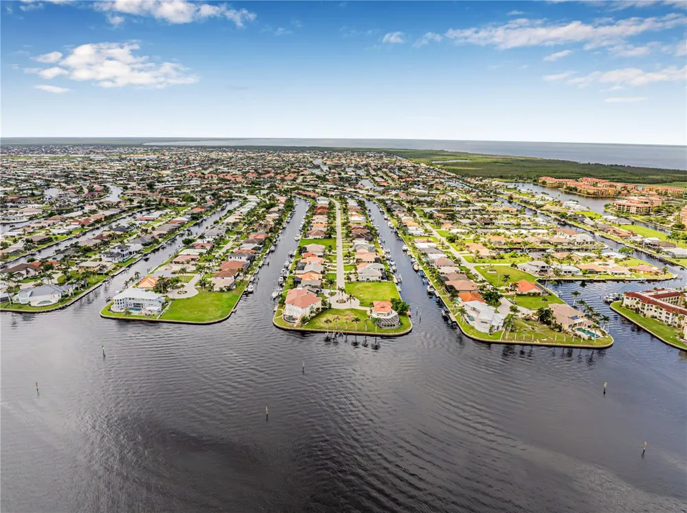 5 TROPICANA DRIVE Punta Gorda, FL 33950