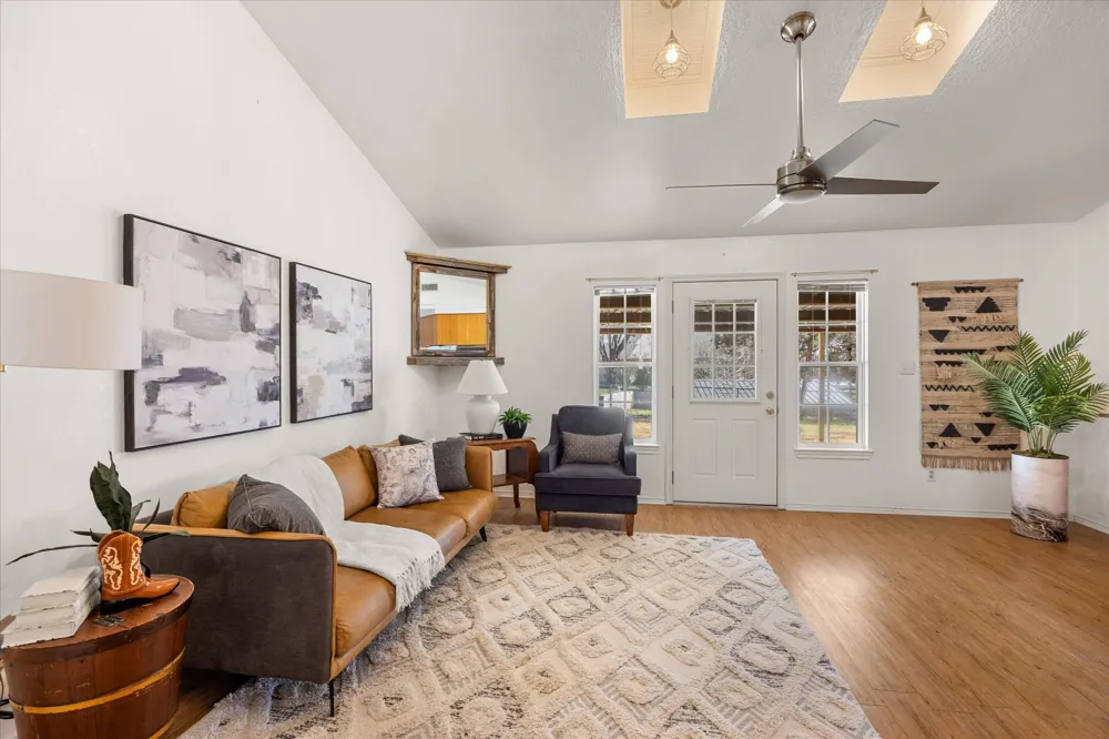 417 Sky Harbour Court Granbury, TX 76049