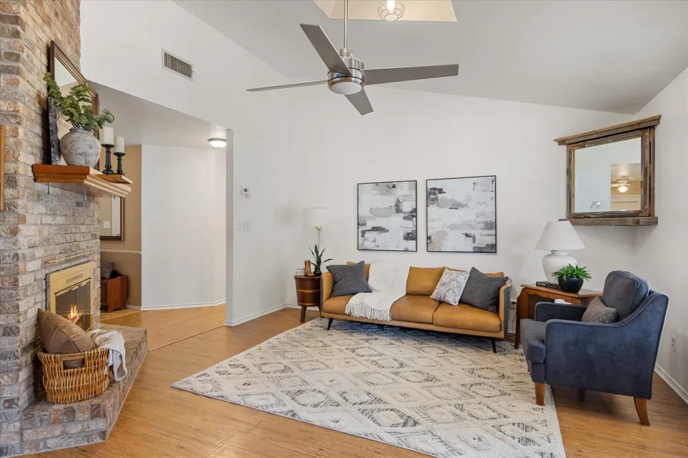 417 Sky Harbour Court Granbury, TX 76049