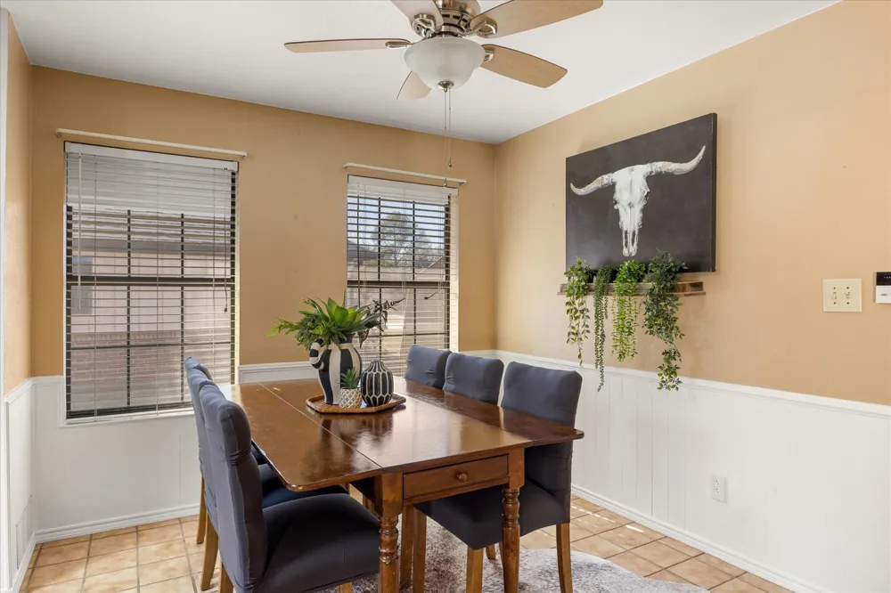 417 Sky Harbour Court Granbury, TX 76049