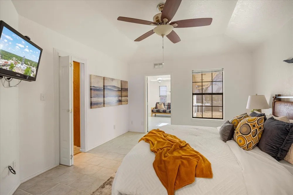 417 Sky Harbour Court Granbury, TX 76049
