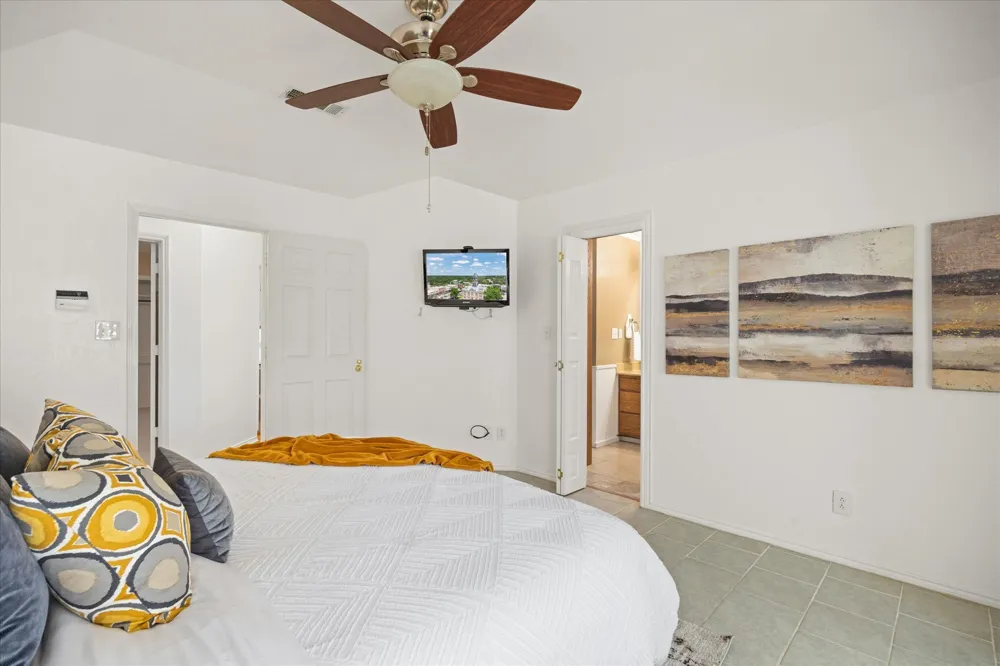 417 Sky Harbour Court Granbury, TX 76049