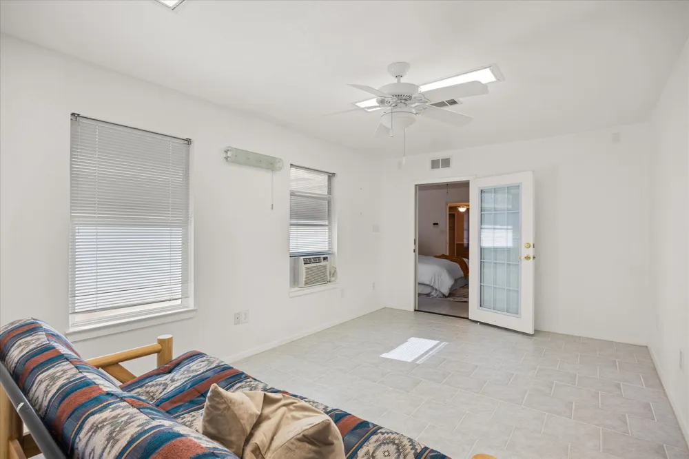 417 Sky Harbour Court Granbury, TX 76049