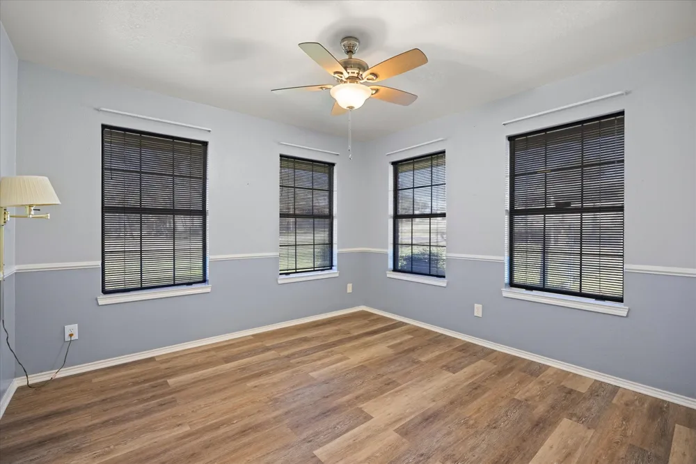 417 Sky Harbour Court Granbury, TX 76049