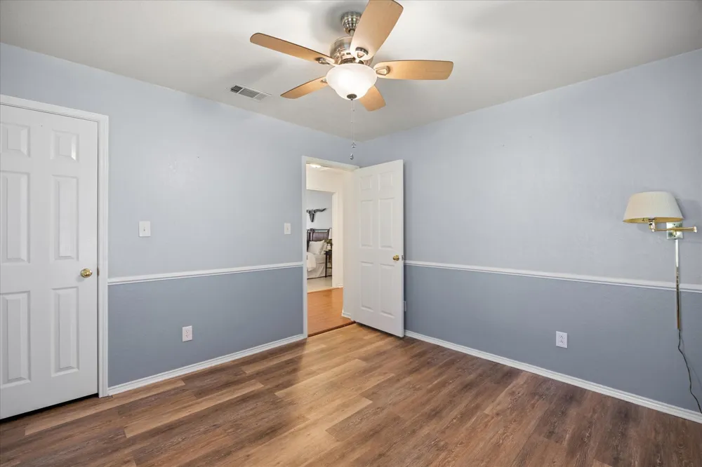 417 Sky Harbour Court Granbury, TX 76049