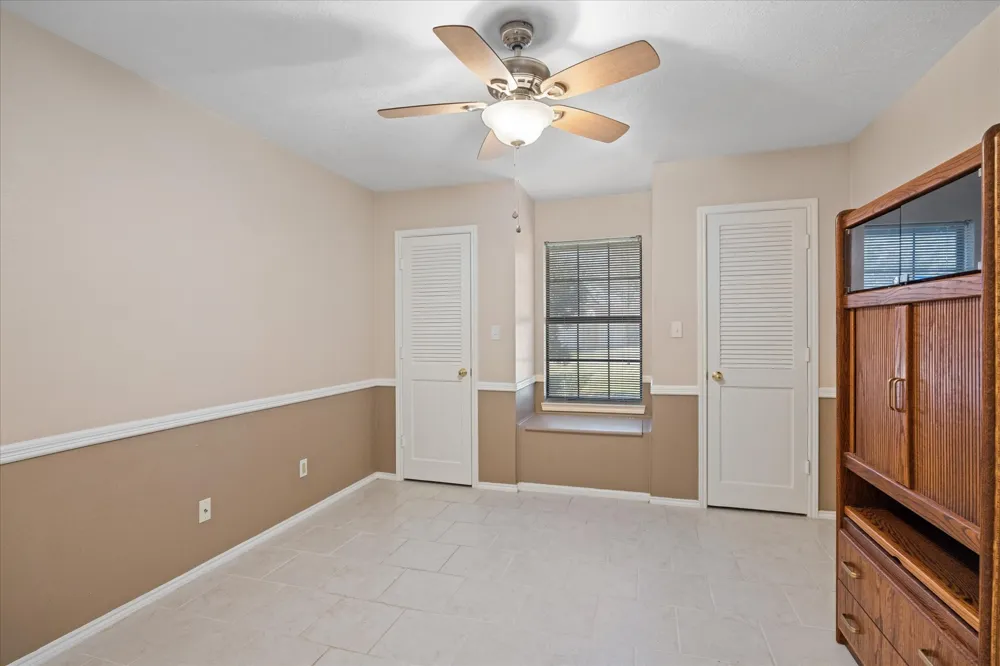 417 Sky Harbour Court Granbury, TX 76049