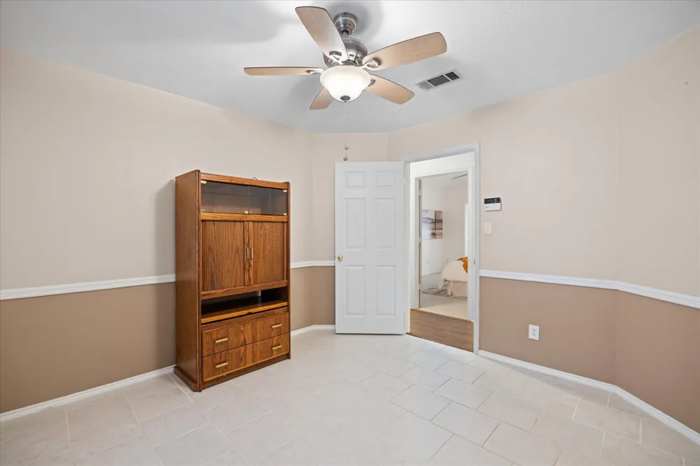 417 Sky Harbour Court Granbury, TX 76049