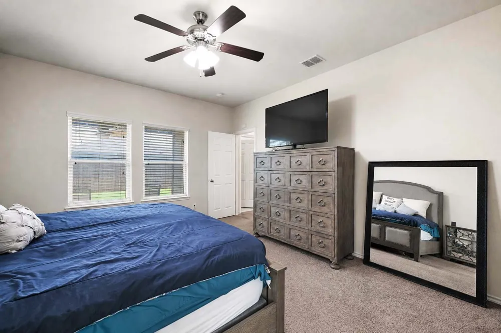 401 Sandhurst Drive Crowley, TX 76036
