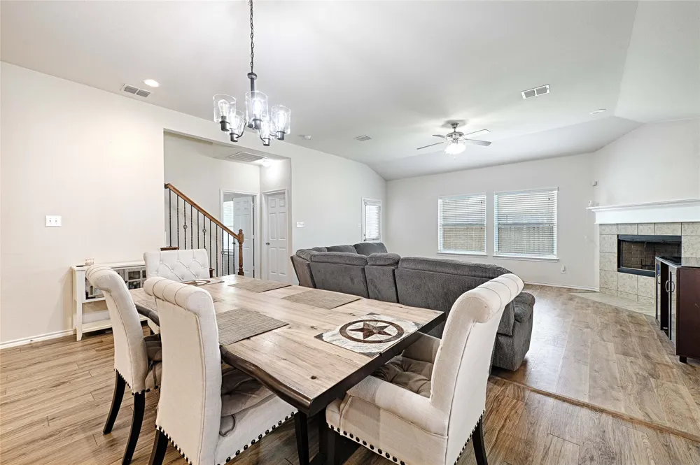 401 Sandhurst Drive Crowley, TX 76036