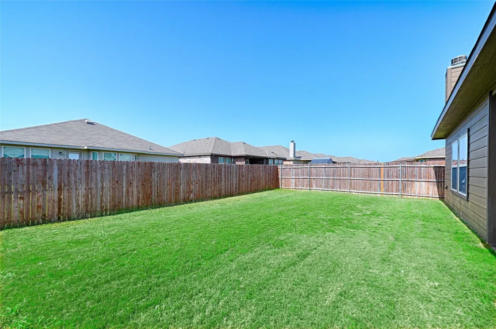 401 Sandhurst Drive Crowley, TX 76036